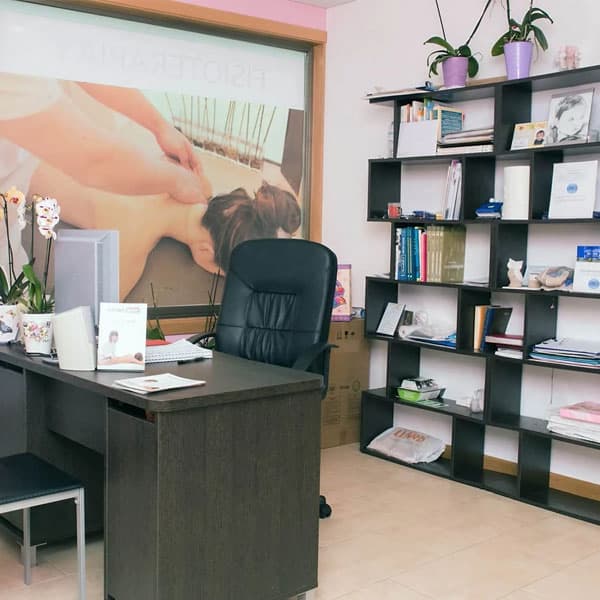 Tratamientos de fisioterapia y técnicas de recuperación en Oroso